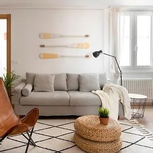 Premium Location! Gran Via & Free Parking , Bilbao Spain